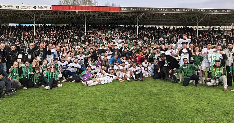 İnegöl Kafkasspor tarih yazdı: Bursa derbisinde şapiyonluk geldi